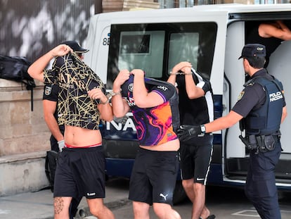 Los detenidos por la agresión sexual en Playa de Palma pasan a disposición judicial este sábado.