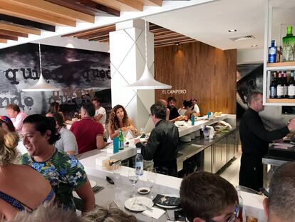 LLENOS COTIDIANOS EN LA BARRA DE EL CAMPERO / CAPEL