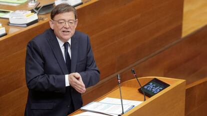 El presidente de la Generalitat, Ximo Puig, en las Cortes valencianas.