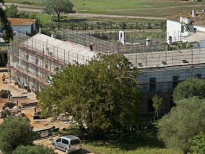 Imagen de las obras del Consejo Superior de Investigaciones Cient&iacute;ficas (CSIC) en el Palacio de Do&ntilde;ana tomada hace un mes.