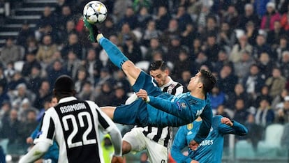 Cristiano marca el segundo gol del Real Madrid al Juventus de chilena.  