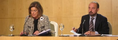 Ana Botella y Miguel Ángel Villanueva, durante la rueda de prensa.