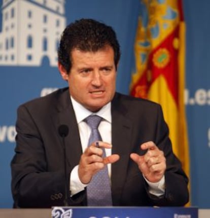 El vicepresidente, Jos&eacute; Ciscar, informa del pleno del Consell.