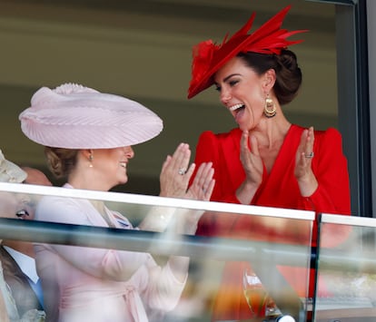 La princesa de Gales y Sofía de Edimburgo, durante las carreras celebradas el 23 de junio.