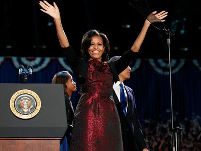 Michelle Obama celebra la victoria reciclando por tercera vez un Michael Kors