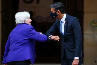 A Secretária do Tesouro dos Estados Unidos, Janet Yellen, e o ministro das Finanças do Reino Unido, Rishi Sunak, na cúpula do G7 em Londres no fim de semana.