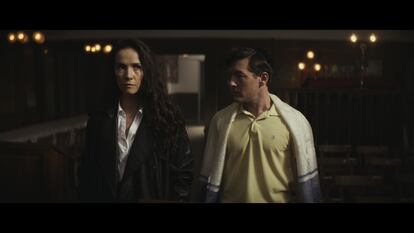 Los actores Natalia Oreiro y Matías Bassani en una escena de 'Iosi, el espía arrepentido"