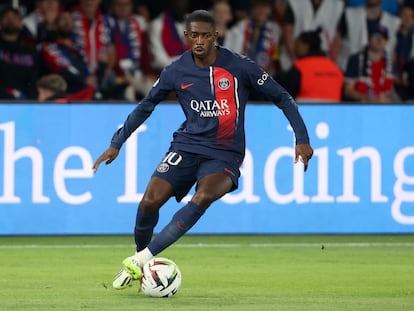 Ousmane Dembéle durante un partido con el PSG esta temporada.