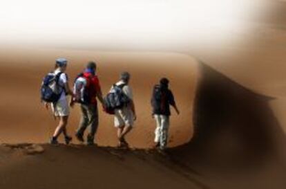 Una expedición haciendo trekking en el Atlas de Marruecos, un destino muy solicitado por la cercanía a Europa.