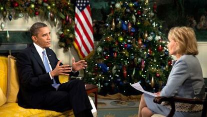 El presidente Obama durante su entrevista con la periodista Barbara Walters, en ABC News. 