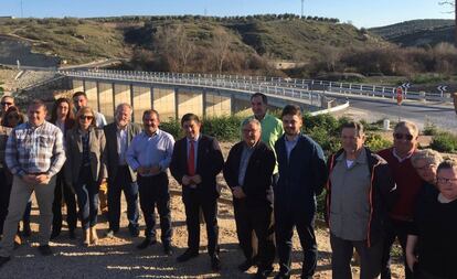 Concurrida inauguración de un nuevo acceso a Campillo del Río (Jaén).