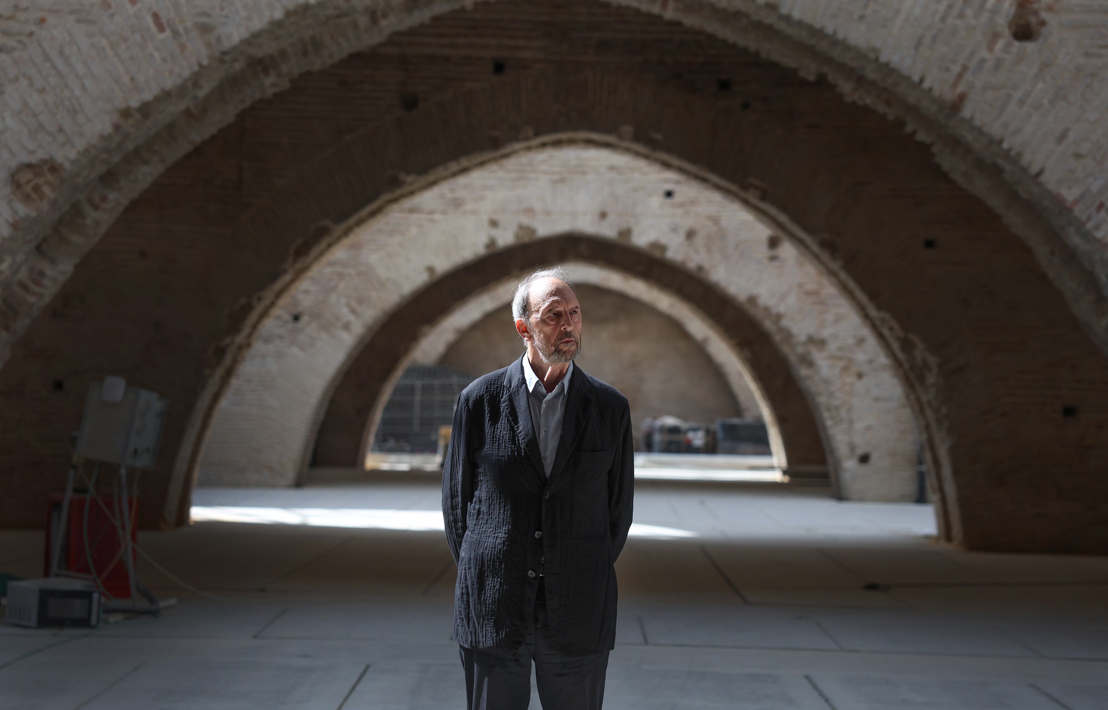 El arquitecto sevillano Guillermo Vázquez Consuegra responsable de la rehabilitación de Las Atarazanas.