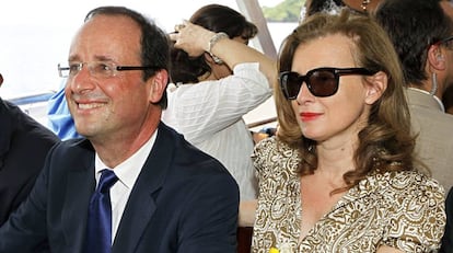 Francois Hollande y Valérie Trierweiler, en marzo de 2012.