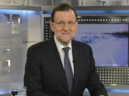 Mariano Rajoy, presidente del Gobierno, en los estudios de TeleCinco.