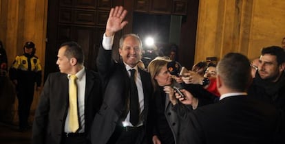 Francisco Camps, a las puertas del TSJ tras ser absuelto en el 'caso de los trajes'.