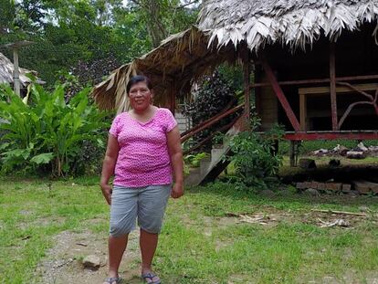 Bernarda Morales, fundadora de la asociación Stibrawpa en la comunidad bri bri del sur de Costa Rica.