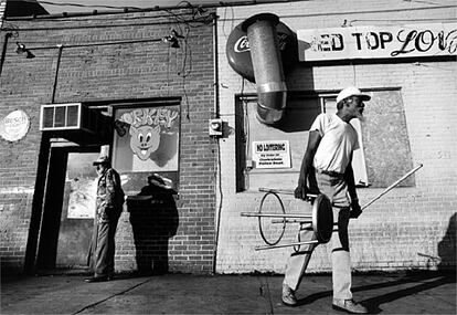 Y dentro de los garitos, como en el de Lee Elmore, el Red Top, en Clarksdale.