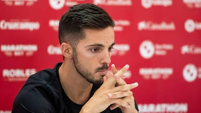 Pablo Sarabia, durante su rueda de prensa de despedida del Sevilla.