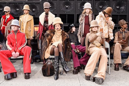 La colección de Marc Jacobs para el próximo invierno respira hip hop por los cuatro costados.