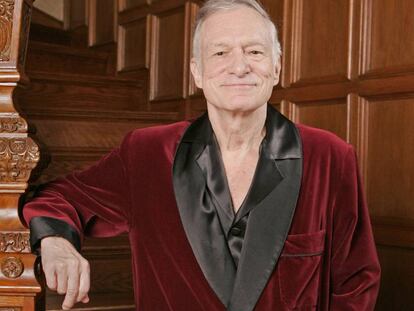 El fundador de 'Playboy' Hugh Hefner en la Mansión Playboy en 2006.