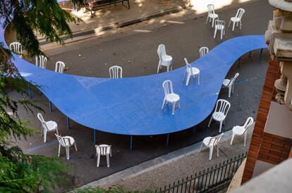 'A la mesa!', una instalación de Ander López Alberdi y Sarai Olabarrieta Morales.