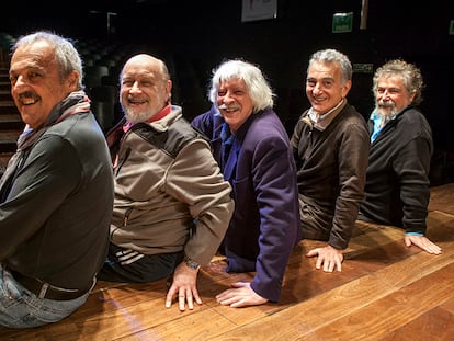 Daniel Rabinovich (izquierda) con algunos de sus compañeros de 'Les Luthiers' en Buenos Aires (Argentina) en 2013.