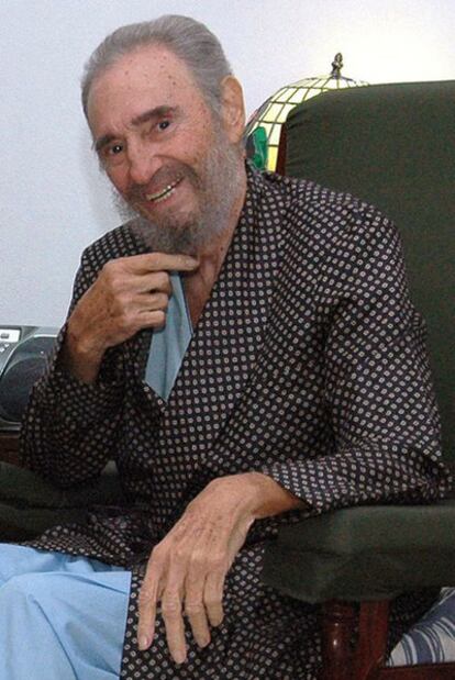 Fidel Castro, durante su convalecencia en el hospital, en una imagen sin datar.
