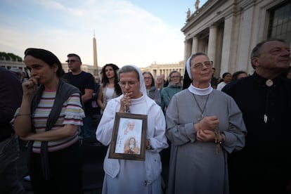 Monjas rezan papa Francisco
