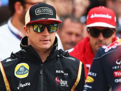 Raikkonen y Alonso, en el circuito de Spa. 