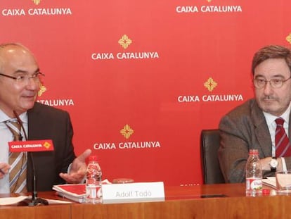 El exdirector general de Catalunya Caixa Adolf Todó y el expresidente de la entidad Narcís Serra.