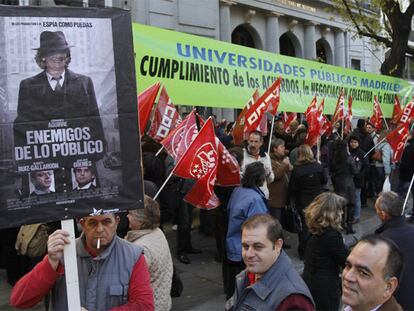 Protesta por los recortes presupuestarios en universidades