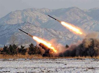 Fotografía de archivo de la prueba del lanzamiento de misiles norcoreanos.