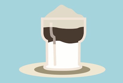Esta bebida está inspirada en el capuchino, pero se sirve en un vaso más alto. “Se llena con leche vaporizada y, para darle un poco de color y sabor, se añade un expreso. Como la densidad del expreso es diferente a la de la leche el café ‘se cuela’ entre ella y tiene un aspecto curioso”. Si añade un café doble, tendrá más sabor y color.