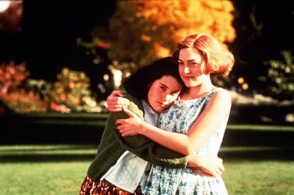 Melanie Lynskey y Kate Winslet, en una imagen de la película 'Criaturas celestiales' (1994), de Peter Jackson.