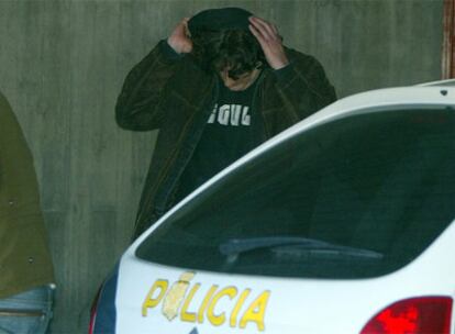 Luis Manuel Conde Failde, ayer a la salida del juzgado de A Coruña.