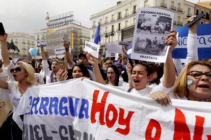 Ciudadanos y familias con vínculos en Nicaragua se concentran el sábado 22 en la Puerta del Sol, en Madrid.