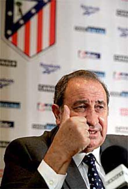 Jesús Gil, durante su conferencia de prensa.