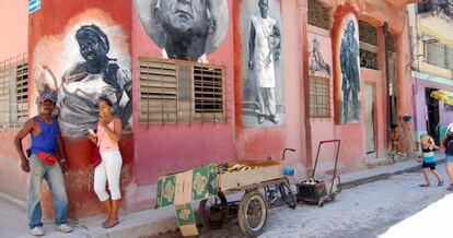 Puesto callejero de comida en La Habana.