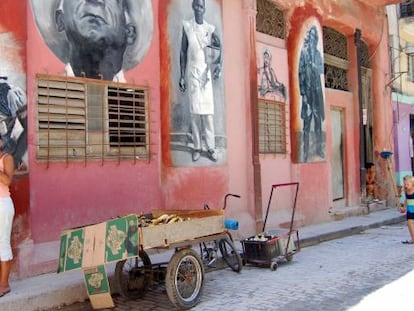 Puesto callejero de comida en La Habana.