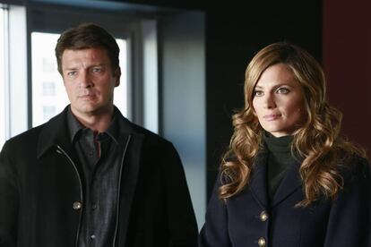 Nathan Fillion y Stana Katic, en 'Castle'.