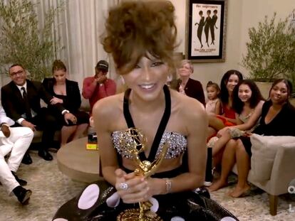 El momento en el que Zendaya agradece el Emmy obtenido por su trabajo en 'Euphoria'.