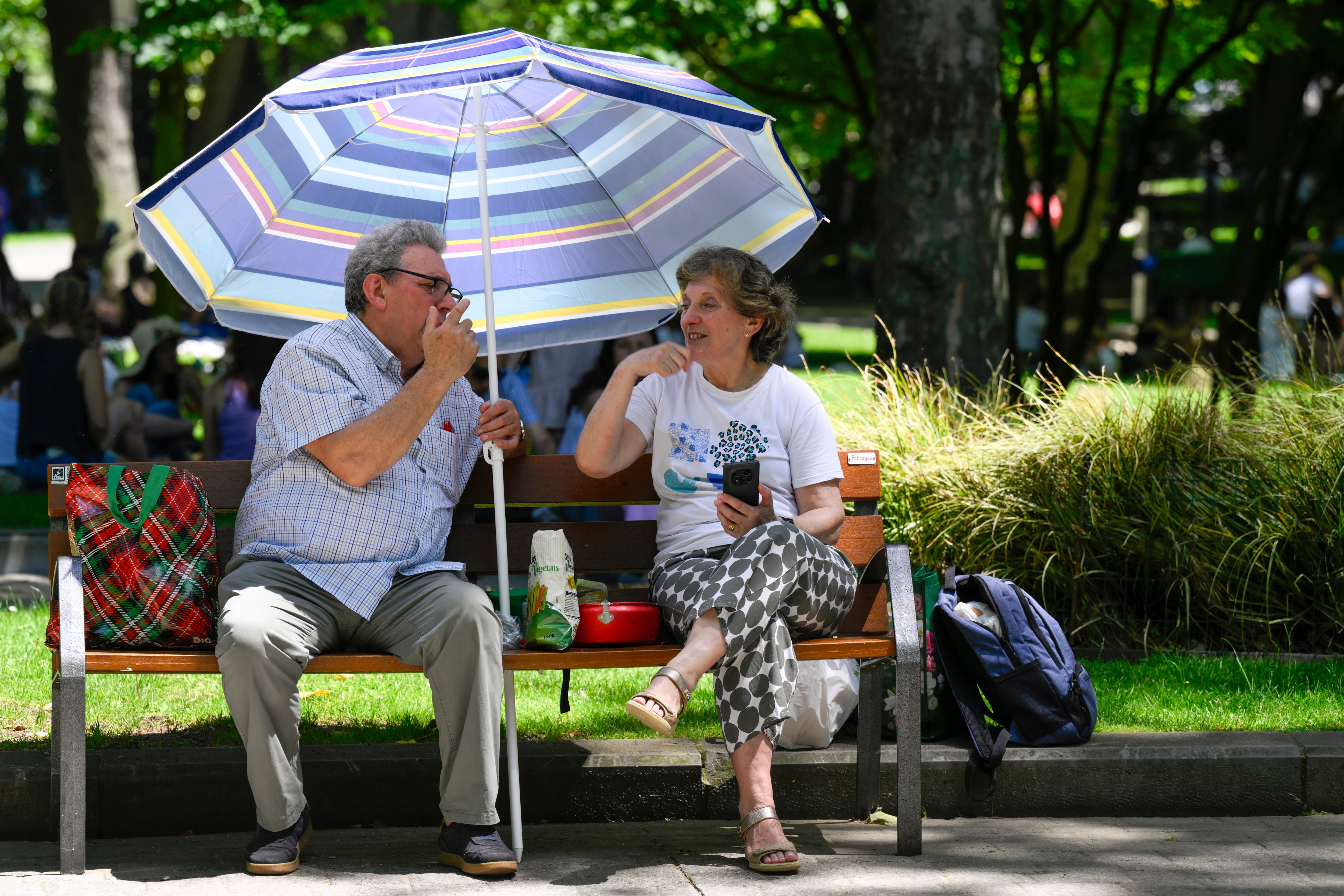 España afronta un inicio de verano con calor récord mientras en Francia, Portugal y el Reino Unido se disparan las alertas