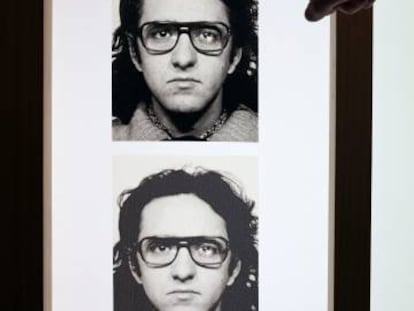 Fotografies de l'escriptor, exposades a la mostra 'Arxiu Bolaño'.