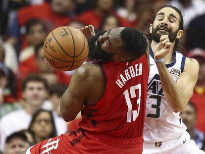 James Harden y Ricky Rubio.