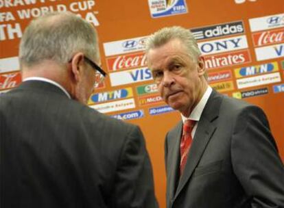 Omar Hitzfeld, seleccionador de Suiza, ayer tras el sorteo.