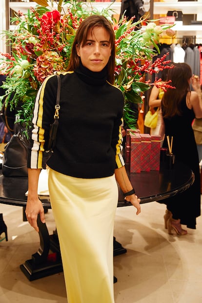 Nina Urgell estrena prendas de la nueva tienda de Ralph Lauren.
