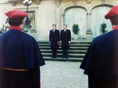 Suárez con Carlos Garaikoetxea durante su visita al País Vasco en diciembre de 1980.