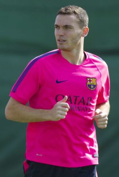 Vermaelen, durante un entrenamiento de esta semana.