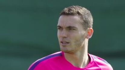 Vermaelen, durante un entrenamiento de esta semana.