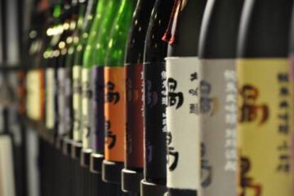 Botellas de sake.